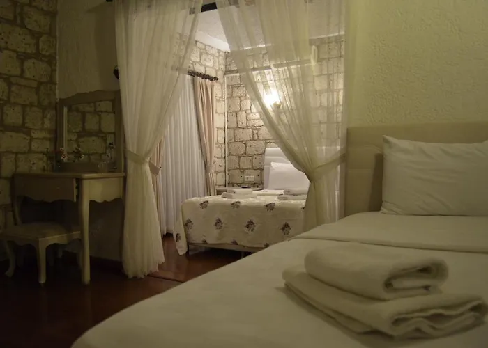 Morera Szálloda 3*